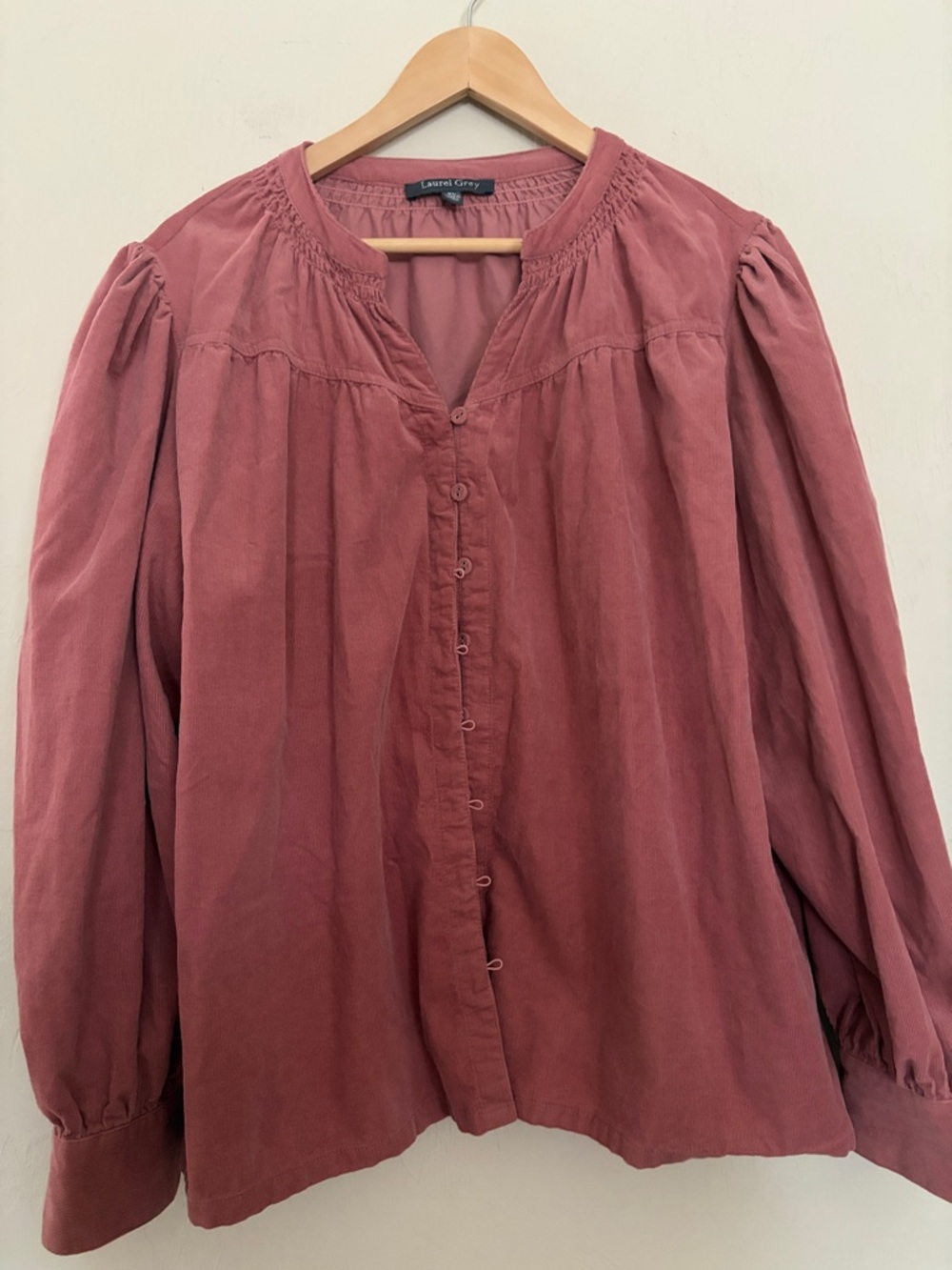 Laurel Grey Rose-Pink Button-Front Cordoroy Peasant Blouse. Excellent Condition.